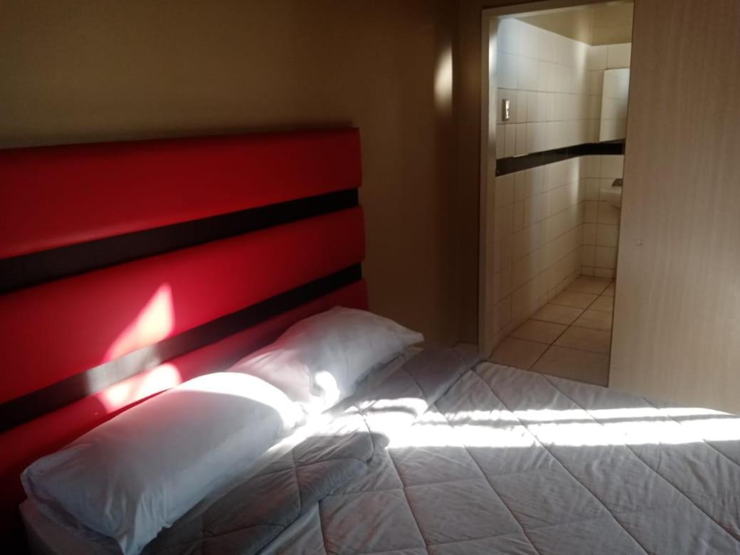 Ebony Guest House Pretoria Exterior foto
